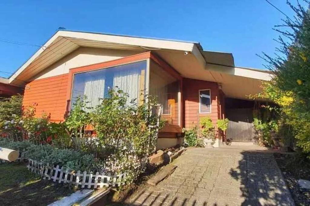Amplia Y Acogedora Casa En El Centro De La Ciudad